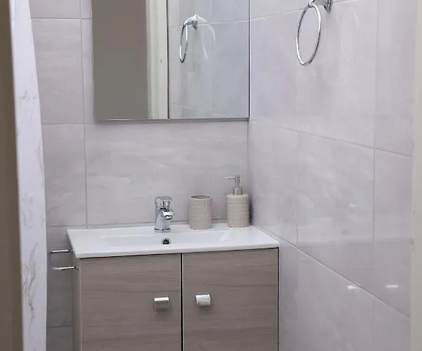 Katerina's Garden Mola Kalyva